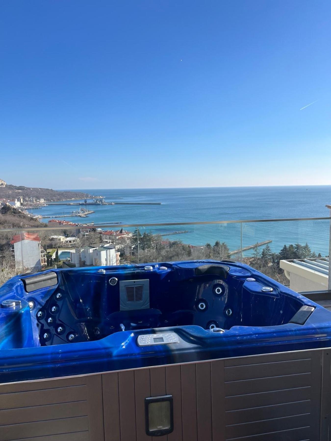 Queen's Penthouse Balchik